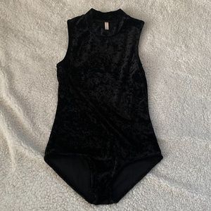 High Neck Velvet Bodysuit - Black
